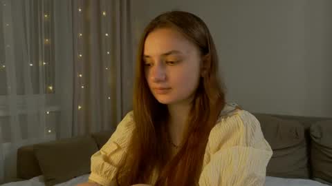 Lelia online show from 04-14-26, 07:42