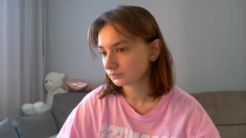 Snapshot of lelia_vibe chatting on 07-05-26, 02:40 Lelia online show from 07-05-26, 02:40