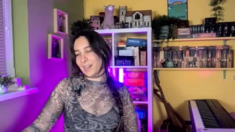 Snapshot of lelianahazel chatting on 01-13-26, 04:12 LelianaHazel online show from 01-13-26, 04:12