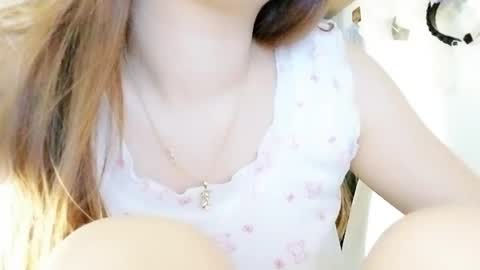 Snapshot of lemon8386 chatting on 07-23-26, 04:05 lemon8386 online show from 07-23-26, 04:05