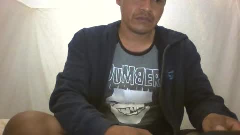 Snapshot of len0n_ chatting on 09-21-25, 04:47 Lenon online show from 09-21-25, 04:47