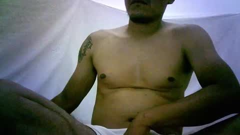 Snapshot of len0n_ chatting on 10-21-25, 06:14 Lenon online show from 10-21-25, 06:14