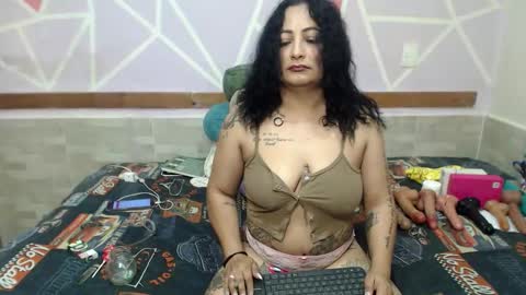 lena_lawson online show from 02-04-26, 05:13