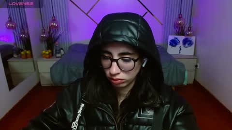 Snapshot of lena_roses chatting on 07-07-26, 08:13 Lena online show from 07-07-26, 08:13