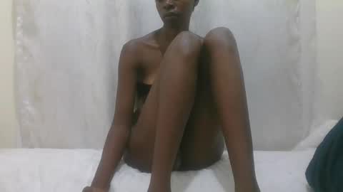 Snapshot of lenah6 chatting on 11-05-25, 01:05 lenah6 online show from 11-05-25, 01:05