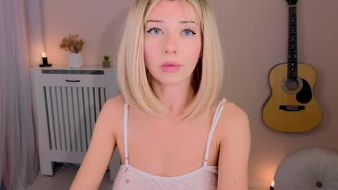 Lena online show from 04-07-26, 11:32