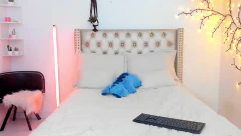 Lena  online show from 02-26-26, 02:05