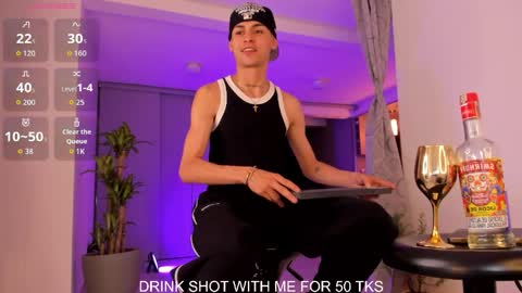 Lenner INDEPENDENT MODEL online show from 04-08-26, 12:21