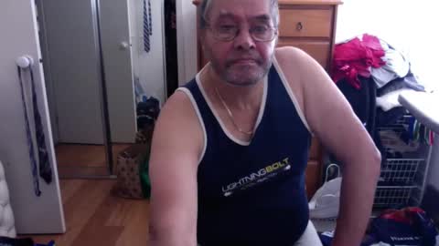 Snapshot of lennyfife chatting on 12-01-24, 10:10 Pussylicker online show from 12-01-24, 10:10