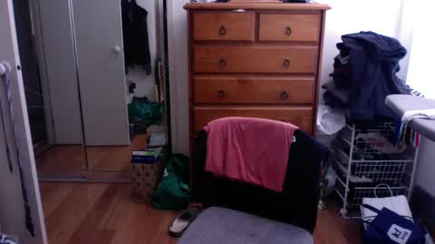 Snapshot of lennyfife chatting on 12-25-24, 01:10 Pussylicker online show from 12-25-24, 01:10