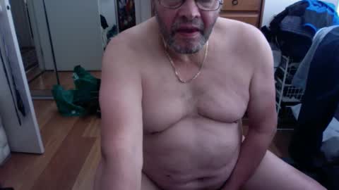 Snapshot of lennyfife chatting on 02-08-25, 04:25 Pussylicker online show from 02-08-25, 04:25