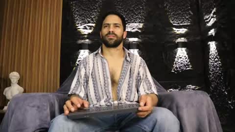 Leo  Diaz online show from 05-25-26, 12:27