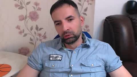 Leo Gianni online show from 05-08-26, 02:22