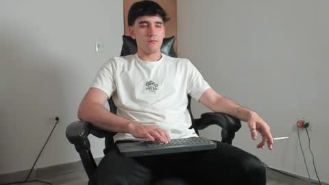 Leo Jones online show from 04-04-26, 10:51