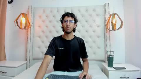 Snapshot of leo_sanz6 chatting on 06-22-26, 12:24 LEO online show from 06-22-26, 12:24