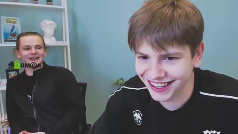 Snapshot of leo_void chatting on 11-26-25, 04:19 leo_void online show from 11-26-25, 04:19