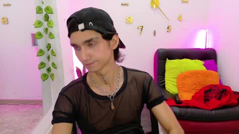 Snapshot of leoadamss chatting on 01-14-25, 08:15 Leo online show from 01-14-25, 08:15