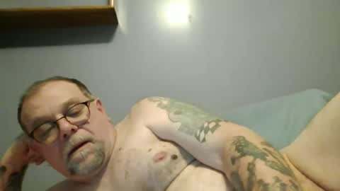 Snapshot of leocat713 chatting on 05-01-26, 02:49 leocat713 online show from 05-01-26, 02:49