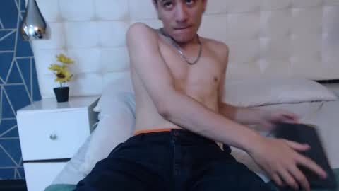 Snapshot of leofeniix chatting on 02-26-26, 04:55 Leo online show from 02-26-26, 04:55