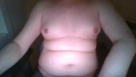 Snapshot of leon7069 chatting on 09-19-25, 04:14 Leon online show from 09-19-25, 04:14