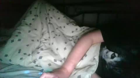 Snapshot of leon7069 chatting on 12-19-25, 11:01 Leon online show from 12-19-25, 11:01