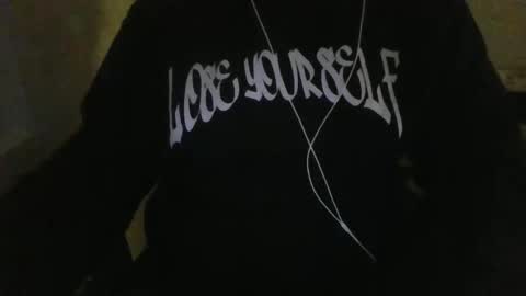 Snapshot of leon7069 chatting on 02-11-26, 06:13 Leon online show from 02-11-26, 06:13