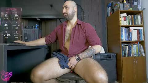 Leon online show from 01-16-26, 06:56