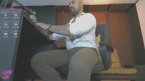 Leon online show from 03-31-26, 04:07