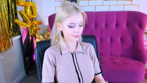 leonastone online show from 09-25-25, 05:05