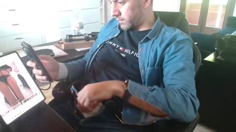 angel e sonia online show from 05-17-26, 02:24