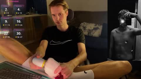 Leon online show from 02-07-26, 07:17