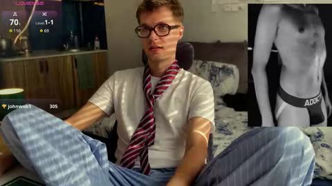 Leon online show from 03-10-26, 09:03