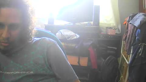 Snapshot of leonnxv chatting on 11-04-25, 11:20 leonnxv online show from 11-04-25, 11:20