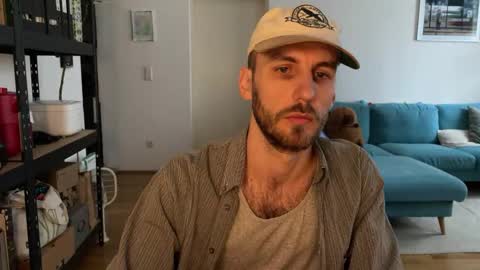 Leon online show from 03-16-26, 10:52