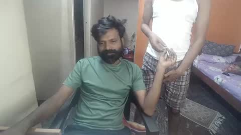 Snapshot of leosbroad chatting on 01-08-25, 05:15 Leo online show from 01-08-25, 05:15