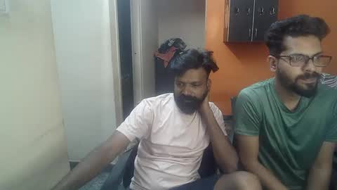 Snapshot of leosbroad chatting on 02-17-25, 05:10 Leo online show from 02-17-25, 05:10