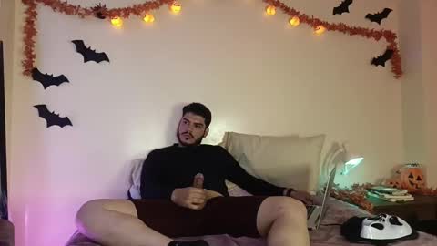 Snapshot of leosroom chatting on 10-16-25, 10:22 Leo online show from 10-16-25, 10:22