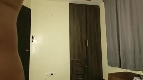 Snapshot of leosroom chatting on 11-05-25, 12:54 Leo online show from 11-05-25, 12:54