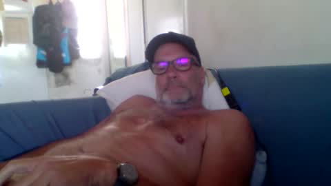 leporonga online show from 10-18-25, 04:19