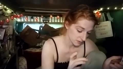 Snapshot of lesleygumgrass chatting on 05-29-26, 11:52 LesleyGumGrass- The Boring Trans girl online show from 05-29-26, 11:52