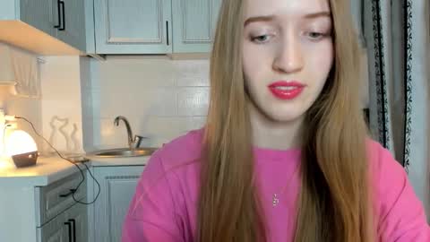  LESLIE   online show from 10-07-25, 07:55