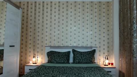 leslie_secret online show from 04-22-26, 09:38