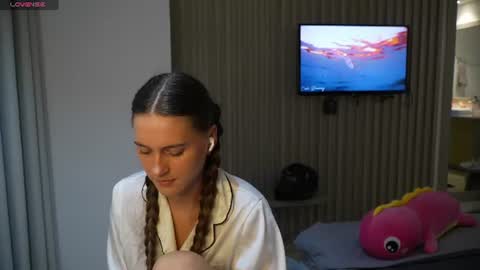LeslieKorfs online show from 06-29-26, 01:12