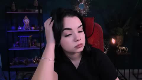 LeslieRowe online show from 10-10-25, 05:45
