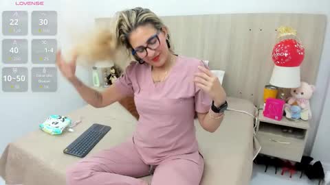 Snapshot of lesly_santodomingo chatting on 02-23-26, 11:51 Lesly Santodomingo online show from 02-23-26, 11:51