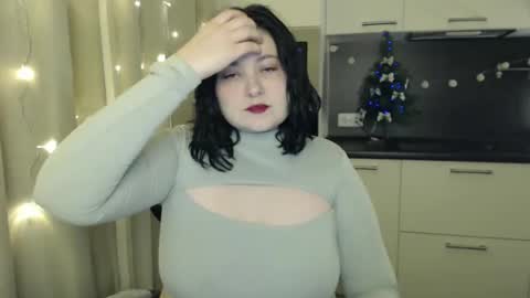 Snapshot of lesssi_ chatting on 12-31-24, 01:04 Alison online show from 12-31-24, 01:04