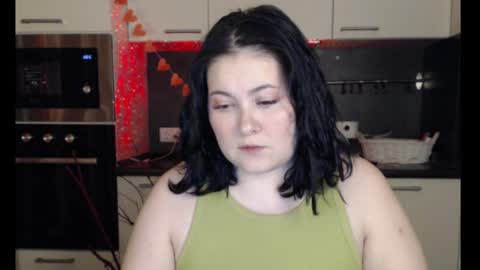 Snapshot of lesssi_ chatting on 02-10-25, 01:24 Alison online show from 02-10-25, 01:24