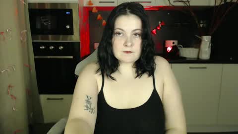 Snapshot of lesssi_ chatting on 02-17-25, 01:47 Alison online show from 02-17-25, 01:47