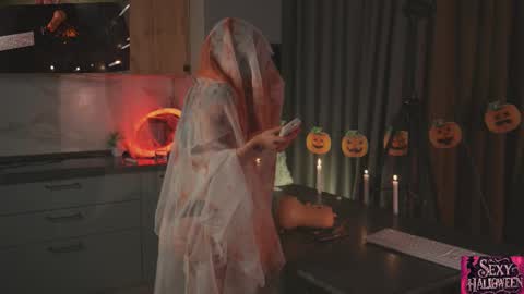 Hi my name is Lessy I am 18 years old. Im new here but I really like making new acquaintances online show from 10-30-25, 02:24