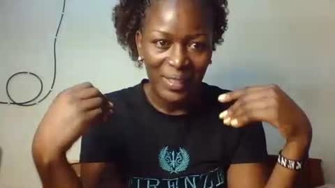 Snapshot of letecia557422 chatting on 01-16-25, 04:49 Letecia557422 online show from 01-16-25, 04:49